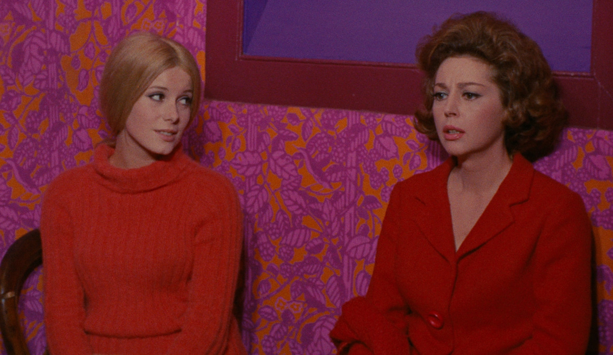 Анн Вернон в фильме Шербурские зонтики Анн Вернон в фильме Шербурские зонтики 2