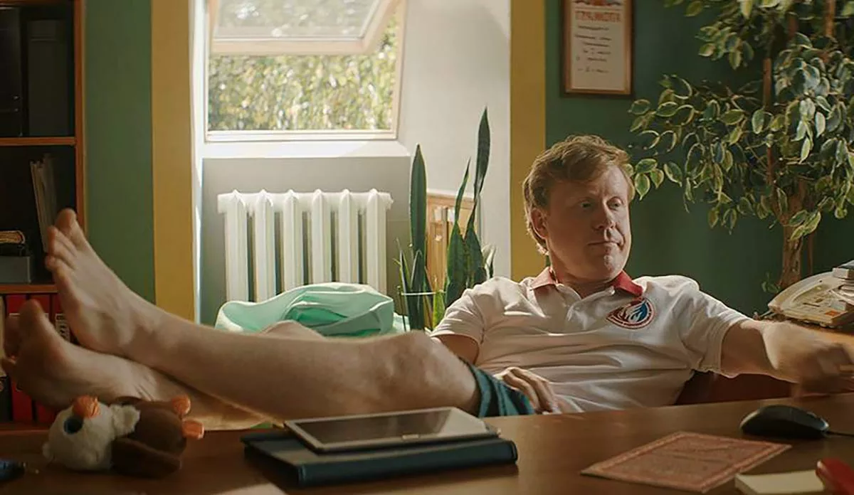 Антон Богданов в фильме Нормальный только я