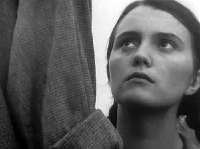 Антонина Лефтий в фильме Кто вернётся - долюбит