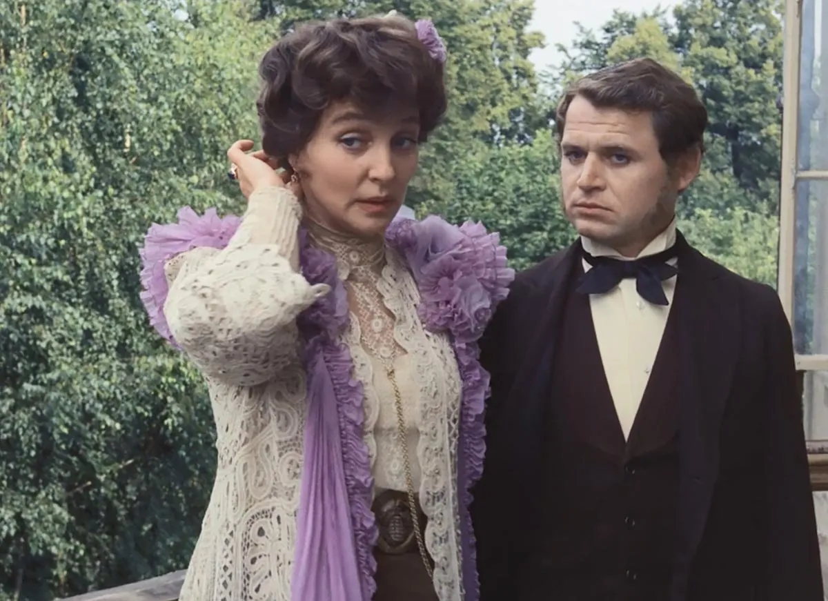 Антонина Шуранова в фильме Неоконченная пьеса для механического пианино