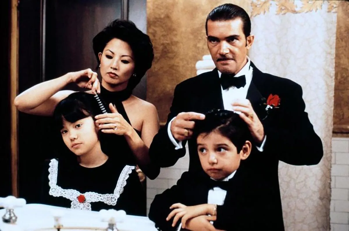 Антонио Бандерас в фильме Четыре комнаты