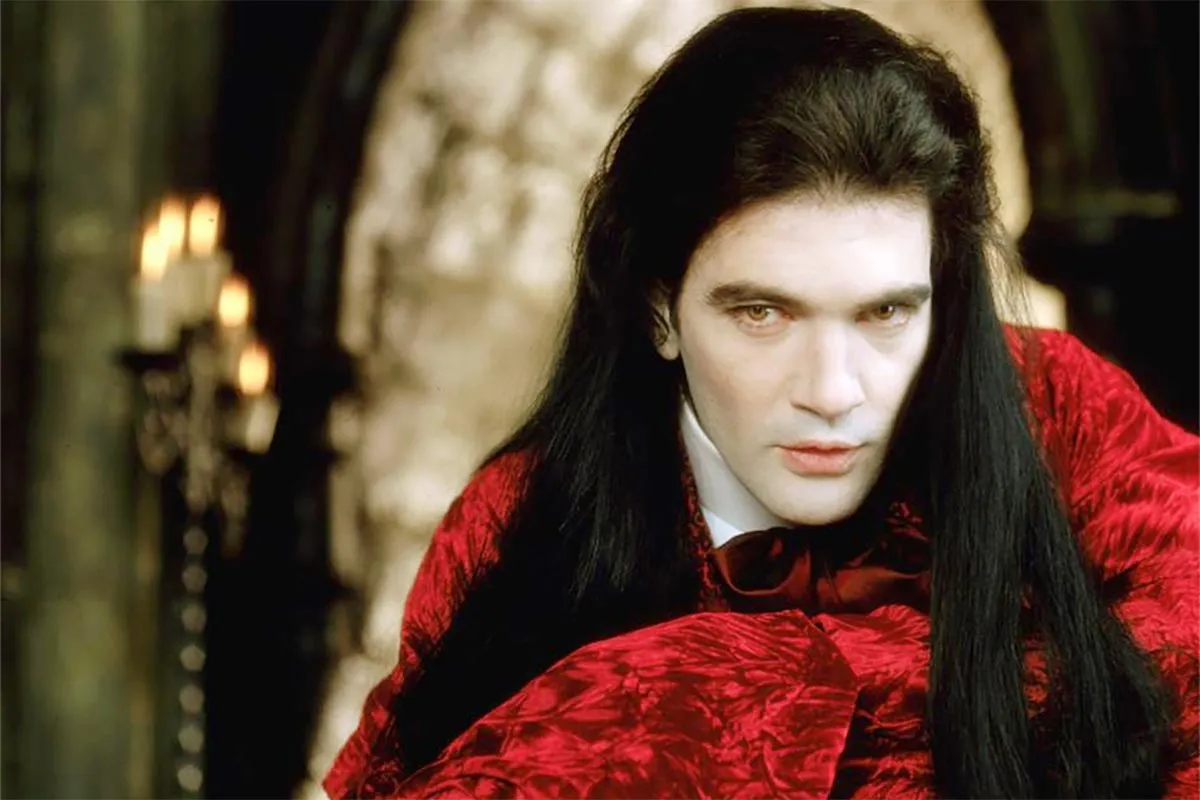 Антонио Бандерас в фильме Интервью с вампиром
