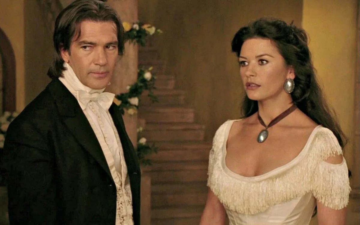 Антонио Бандерас в фильме Легенда Зорро