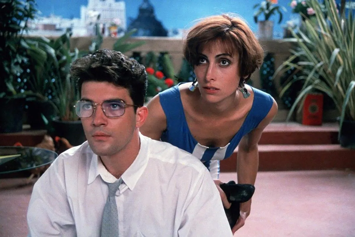 Антонио Бандерас в фильме Женщины на грани нервного срыва