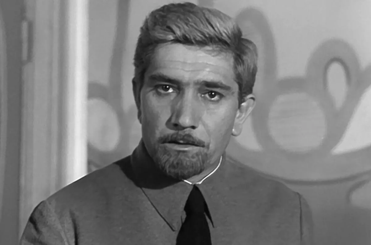 Армен Джигарханян в фильме Операция «Трест»