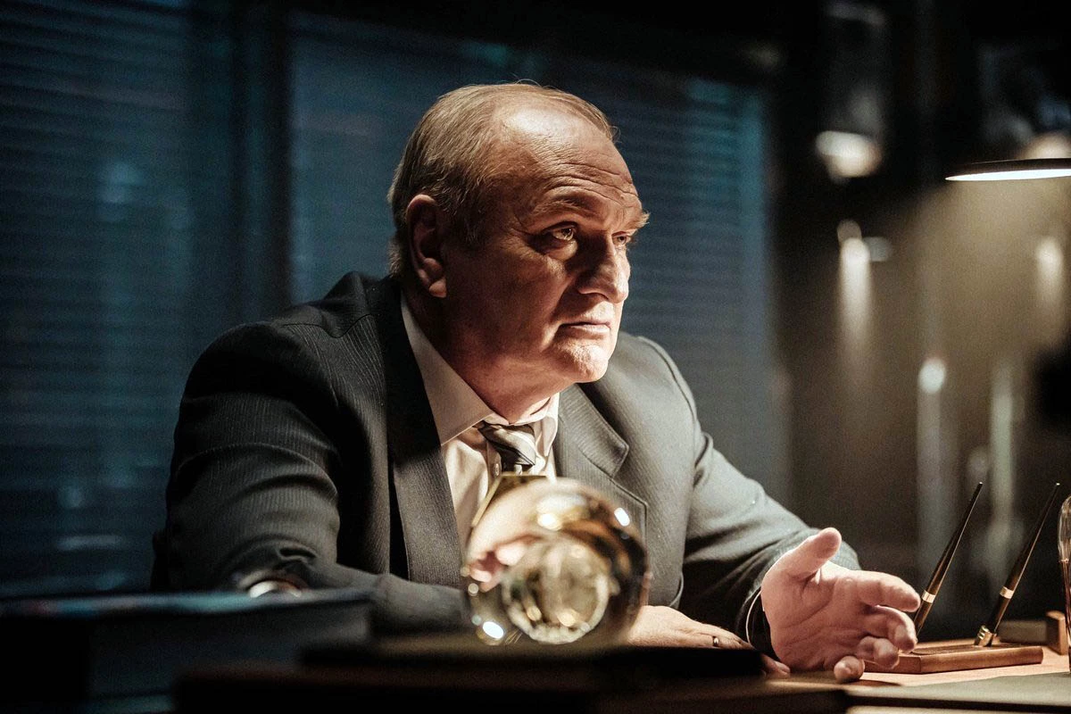 Александр Балуев в фильме Вызов