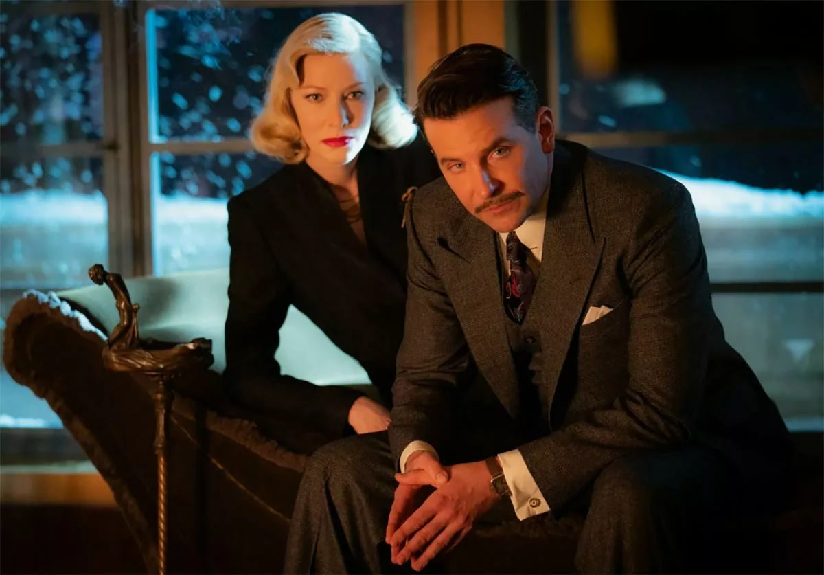 Брэдли Купер в фильме Аллея кошмаров Брэдли Купер в фильме Аллея кошмаров