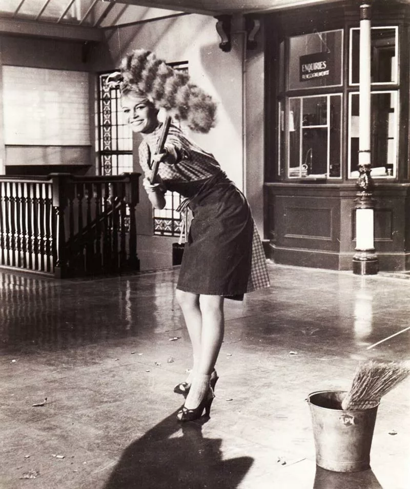 Брижит Бардо в фильме Бабетта идет на войну Брижит Бардо в фильме Бабетта идет на войну 4