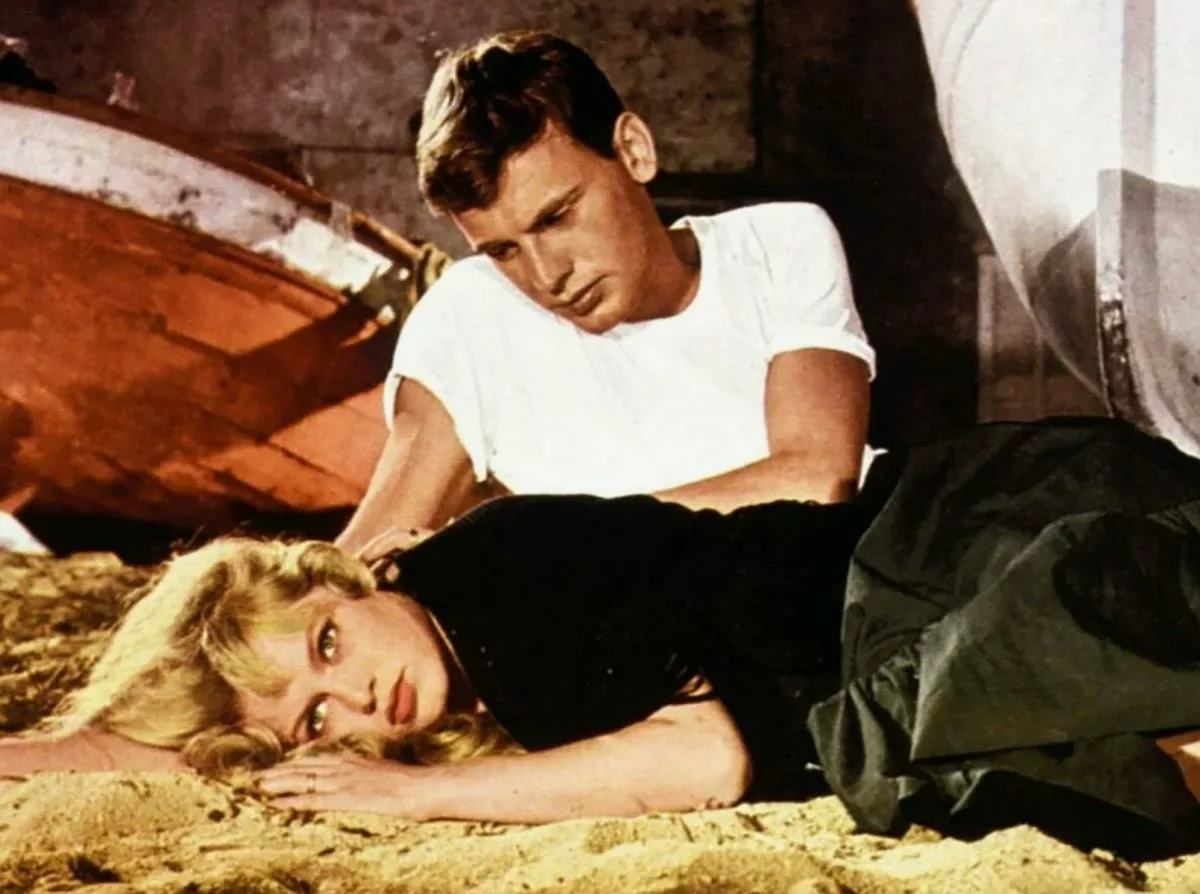 Брижит Бардо в фильме И Бог создал женщину Брижит Бардо в фильме И Бог создал женщину 3