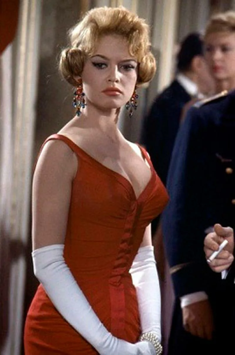 Брижит Бардо в фильме Парижанка Брижит Бардо в фильме Парижанка 2