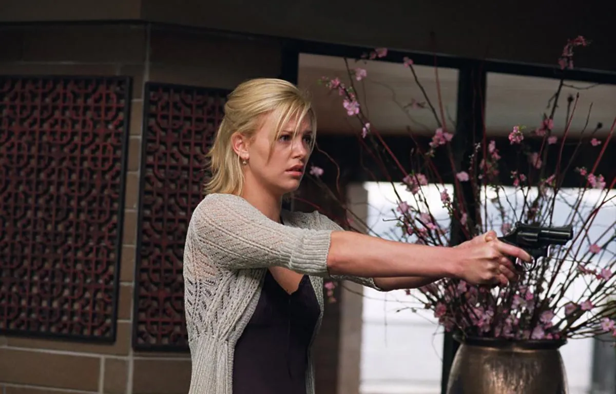 Шарлиз Терон в фильме 24 часа