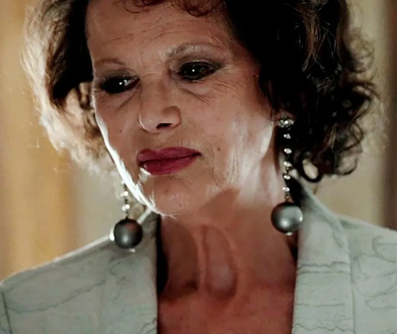 Клаудия Кардинале в фильме Нить