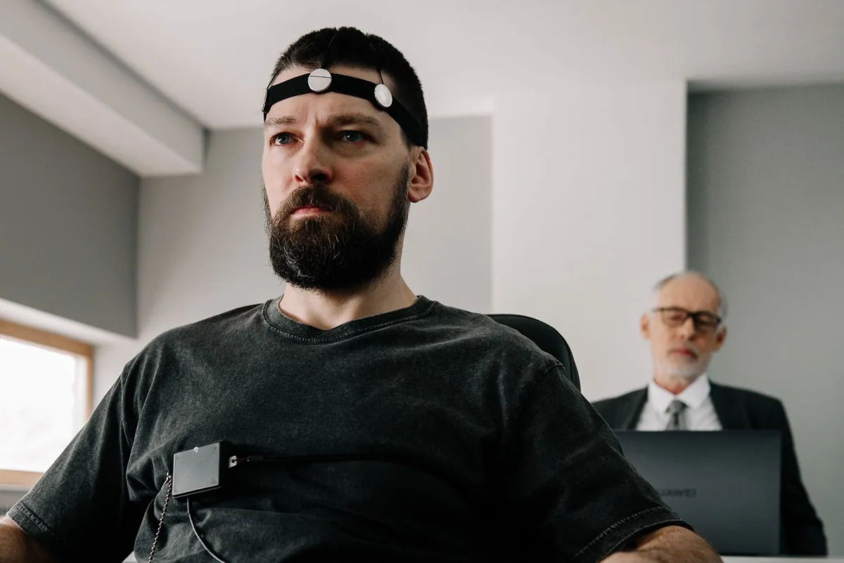 Даниил Страхов в сериале Комплекс Бога