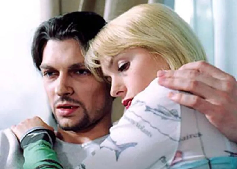 Даниил Страхов в сериале Всегда говори всегда