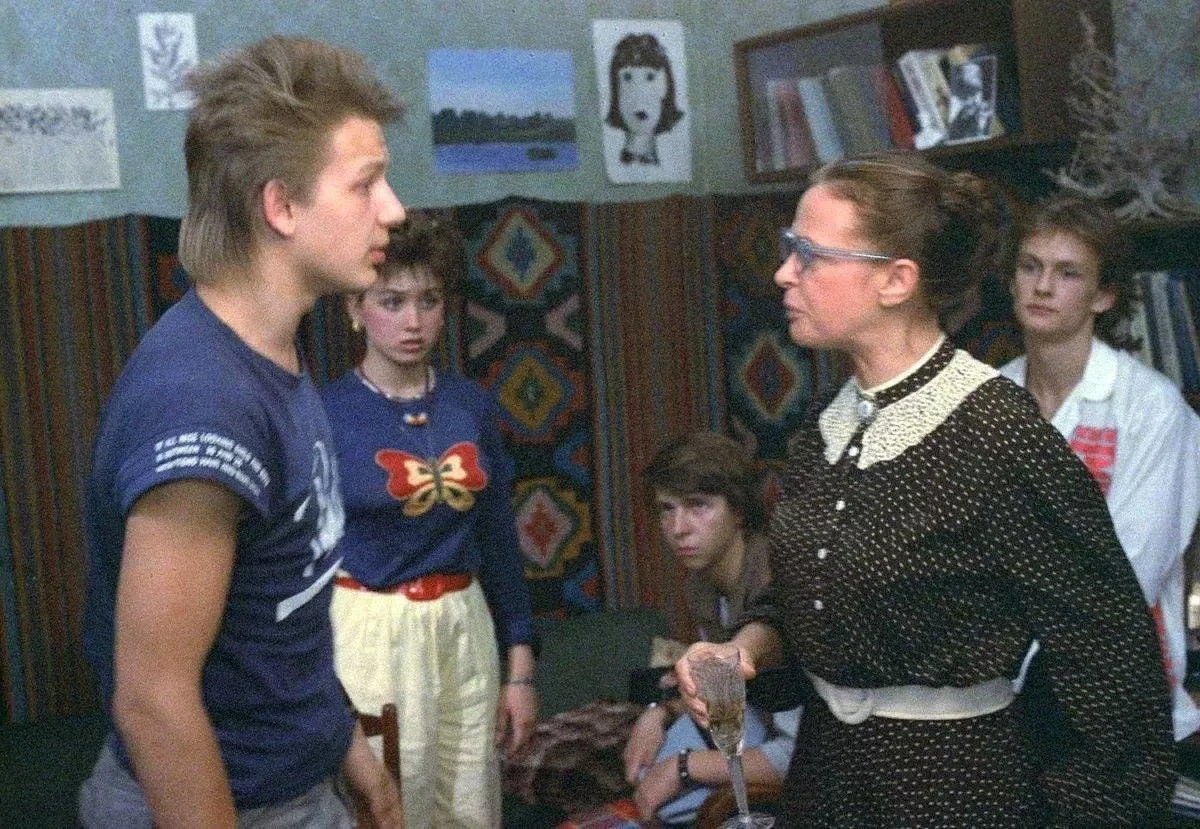 Дмитрий Марьянов в фильме Дорогая Елена Сергеевна Дмитрий Марьянов в фильме Дорогая Елена Сергеевна 2