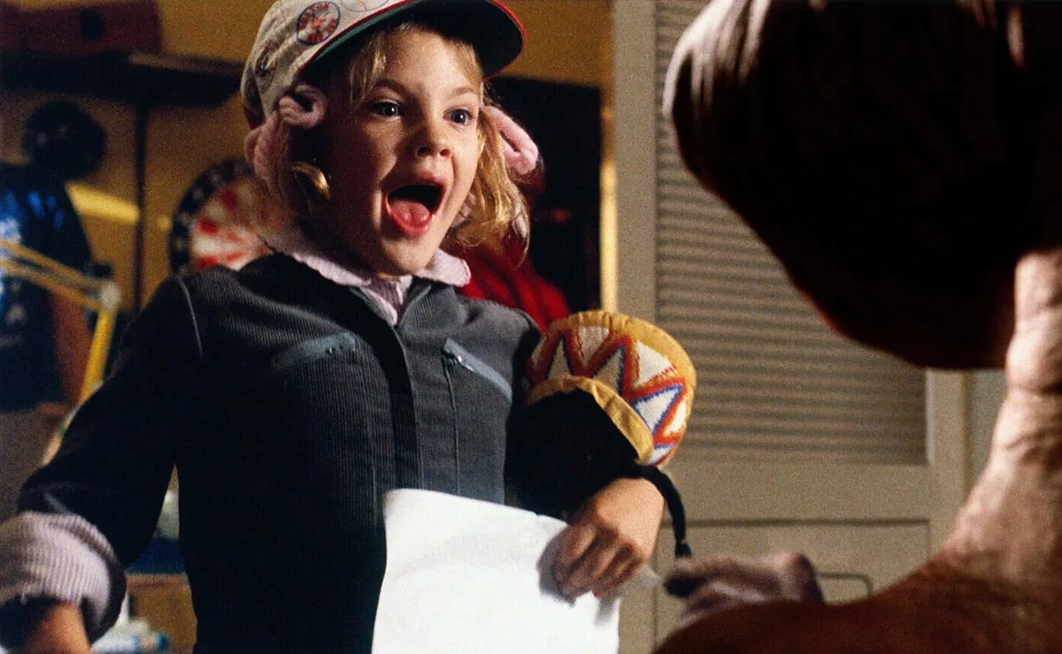 Дрю Бэрримор в фильме Инопланетянин