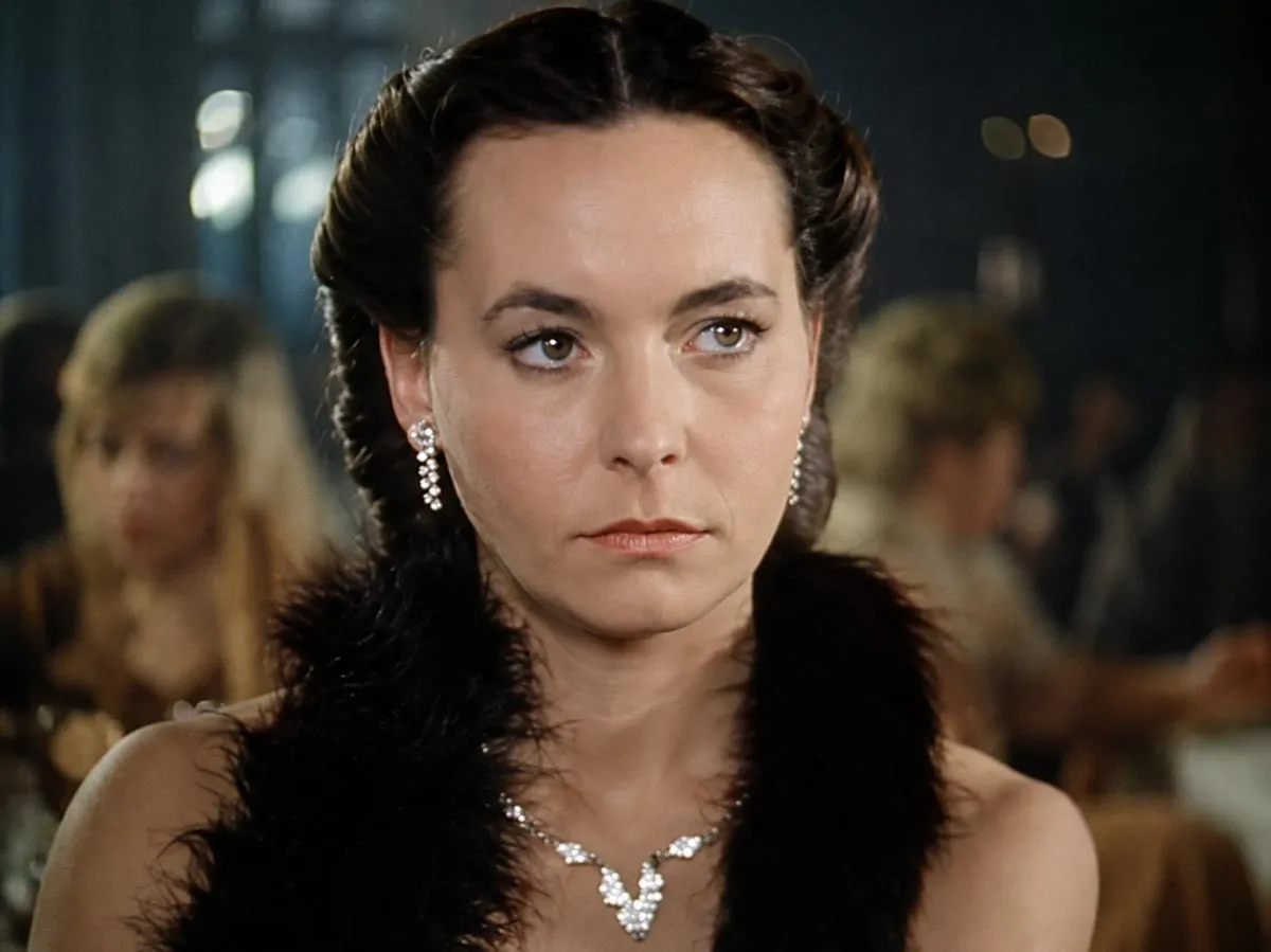 Елена Глебова в фильме На крутизне