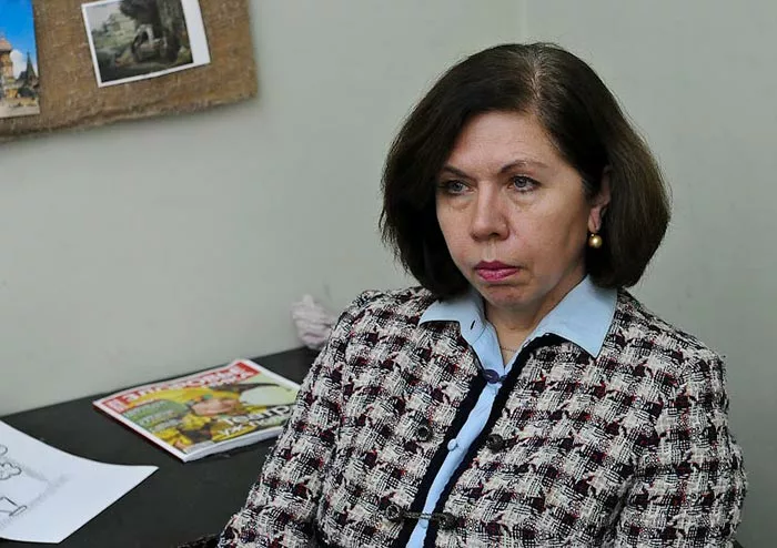 Елена Папанова в сериале Школа