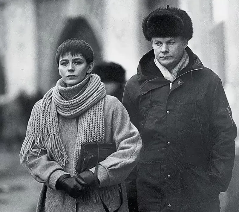 Елена Сафонова в фильме Зимняя вишня Елена Сафонова в фильме Зимняя вишня