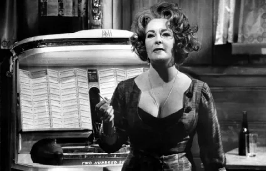 Элизабет Тейлор в фильме Кто боится Вирджинии Вульф Элизабет Тейлор в фильме Кто боится Вирджинии Вульф