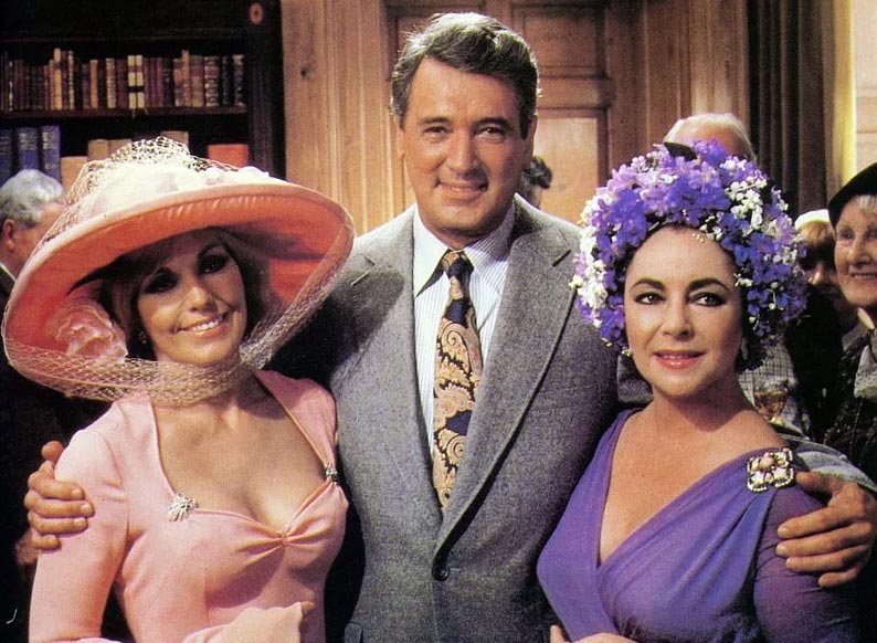 Элизабет Тейлор в фильме Зеркало треснуло Элизабет Тейлор в фильме Зеркало треснуло