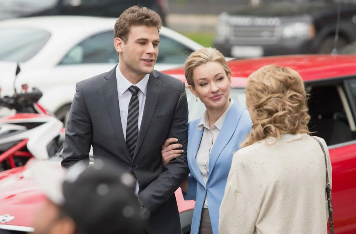 Дмитрий Ендальцев в сериале Психологини Дмитрий Ендальцев в сериале Психологини