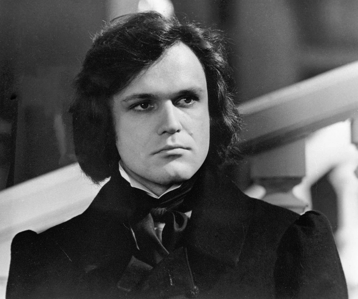 Николай Еременко младший в фильме Красное и чёрное Николай Еременко младший в фильме Красное и чёрное 2