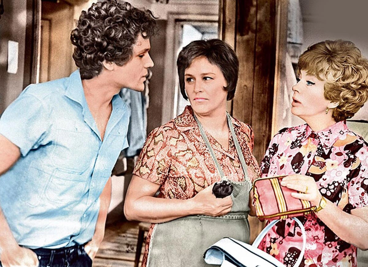 Николай Еременко младший в фильме Семья Ивановых Николай Еременко младший в фильме Семья Ивановых