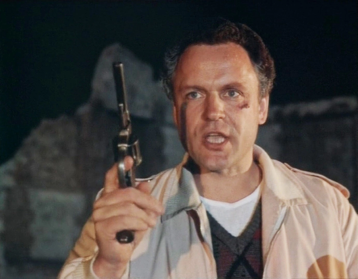 Николай Еременко младший в фильме Я объявляю вам войну Николай Еременко младший в фильме Я объявляю вам войну