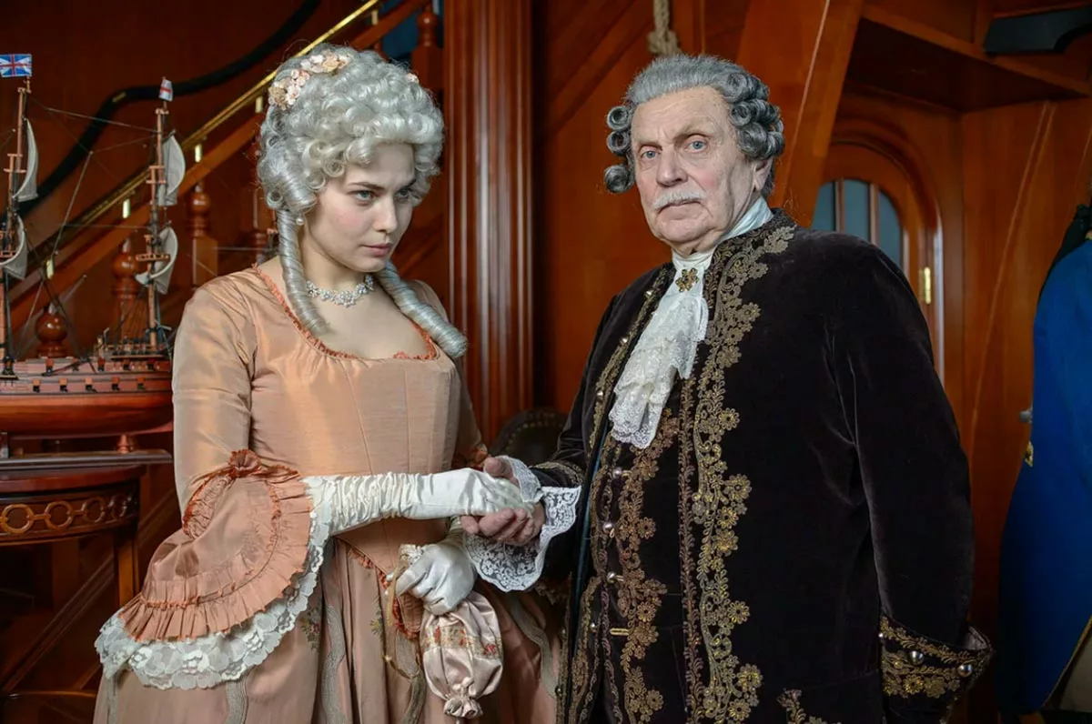 Эрнст Романов в сериале Великая Эрнст Романов в сериале Великая