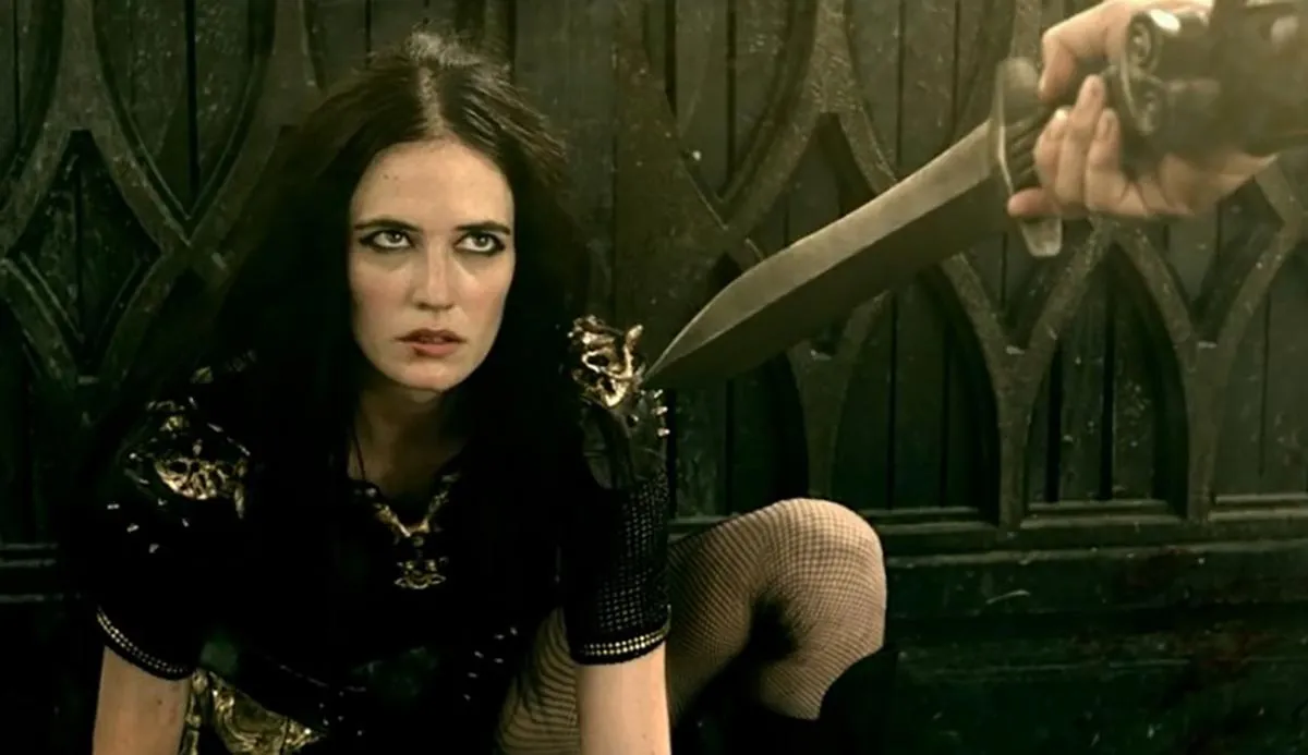 Ева Грин в фильме 300 спартанцев: Расцвет империи Ева Грин в фильме 300 спартанцев: Расцвет империи