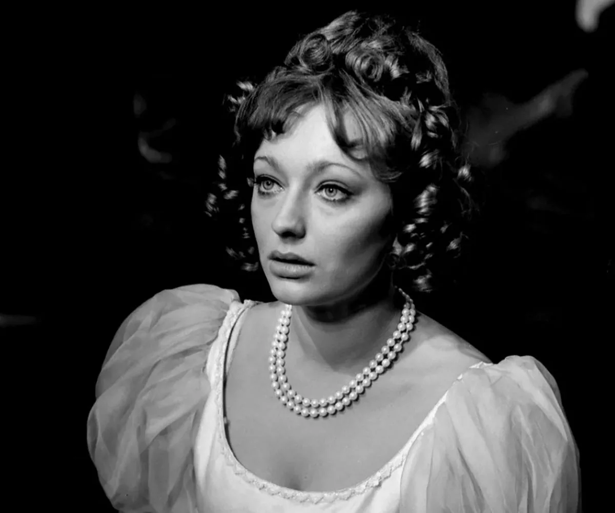 Эва Шикульска в фильме Звезда пленительного счастья 3