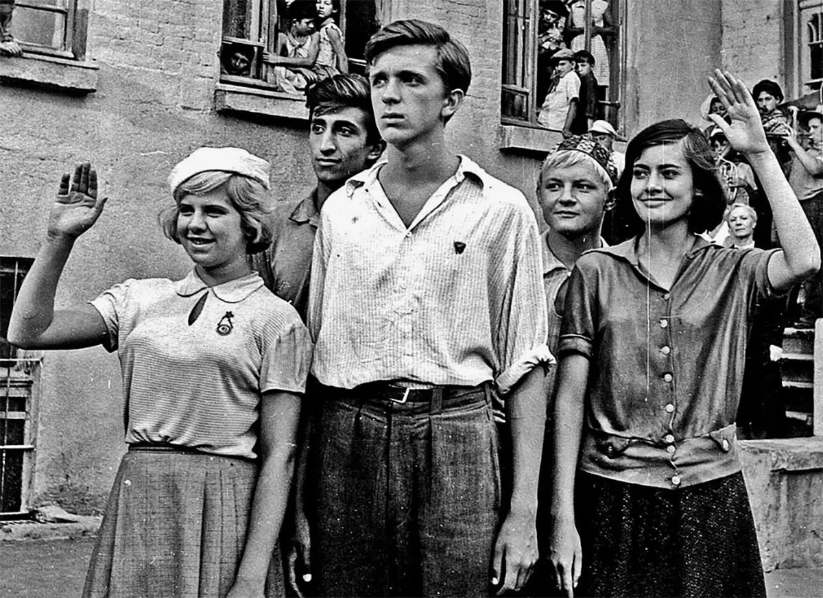 Евгений Стеблов в фильме До свидания, мальчики Евгений Стеблов в фильме До свидания, мальчики