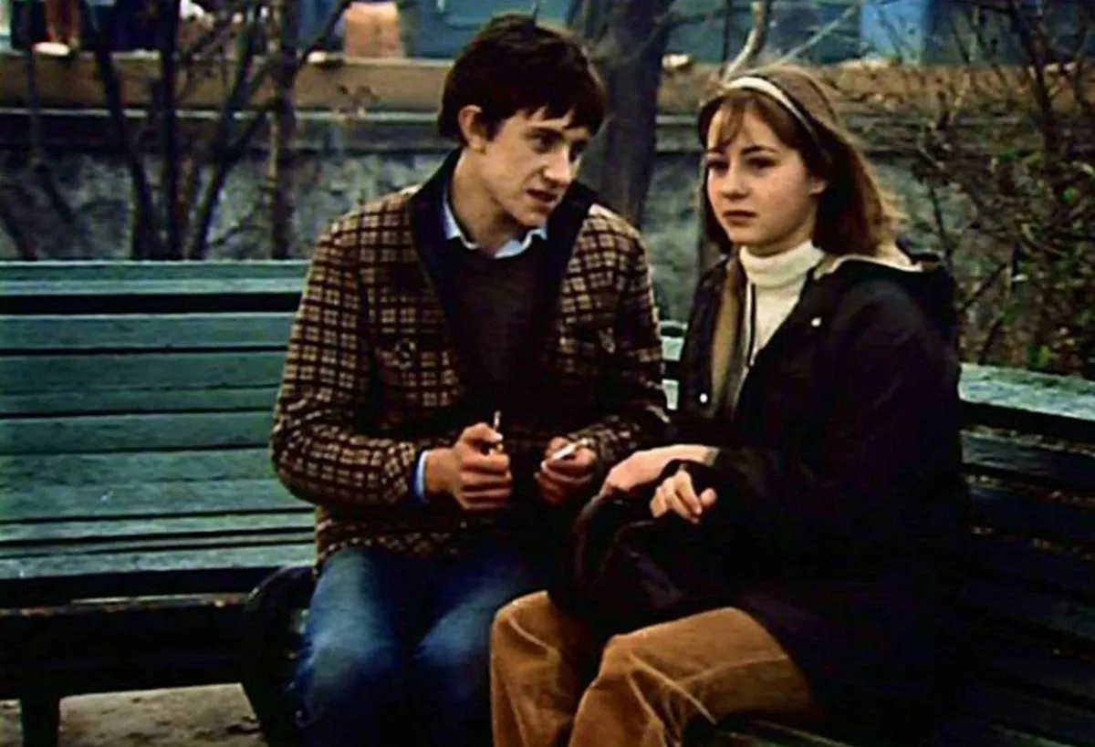 Евгения Добровольская в фильме Клетка для канареек Евгения Добровольская в фильме Клетка для канареек