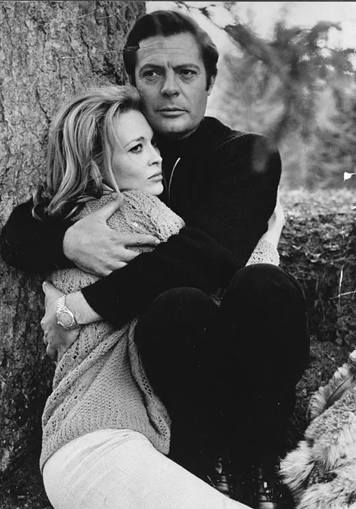 Фэй Данауэй и Марчелло Мастроянни 3