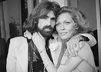 Фэй Данауэй и Питер Вулф