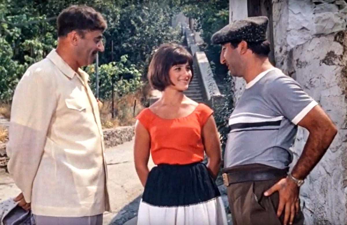 Фрунзик Мкртчян в фильме Кавказская пленница, или Новые приключения Шурика 5