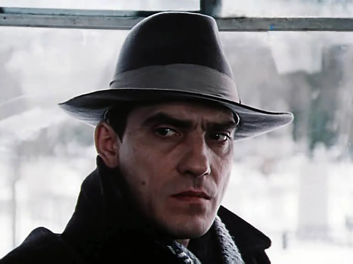 Валерий Гаркалин в фильме Белые одежды