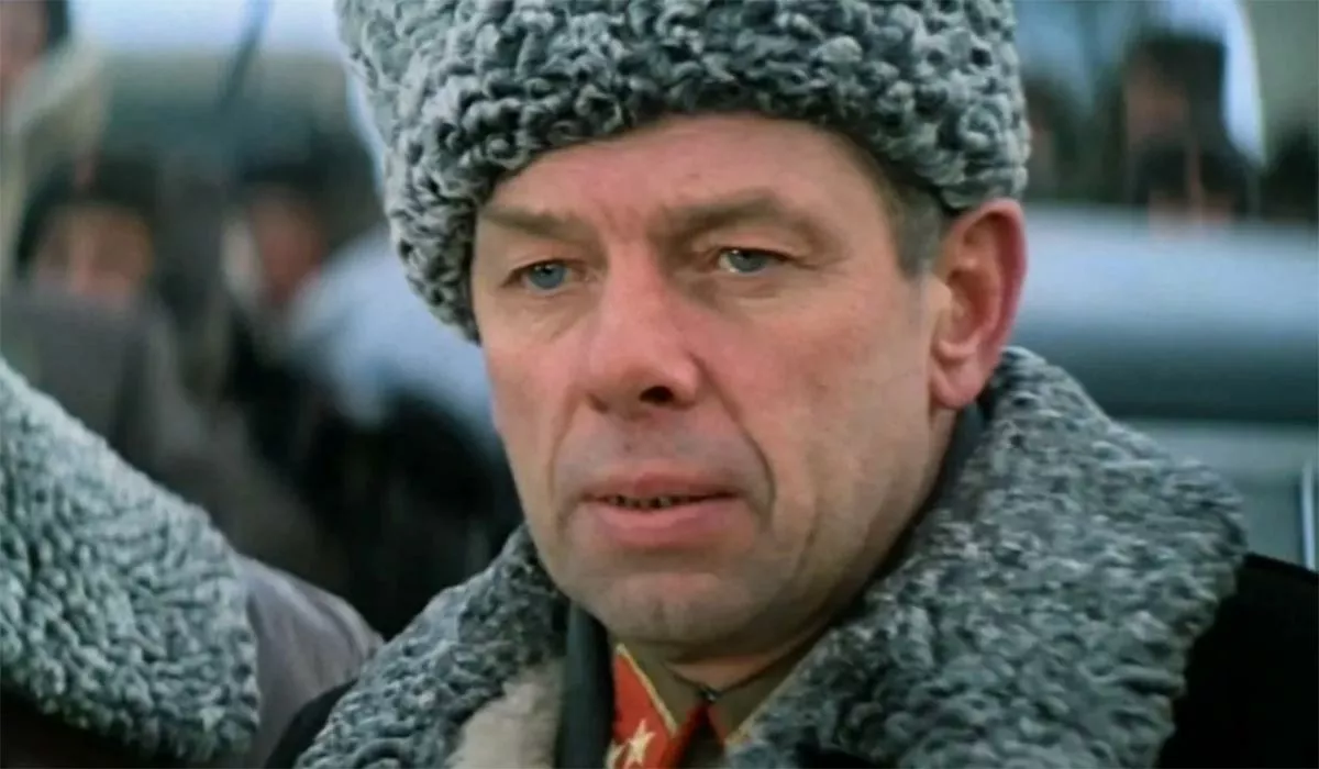 Георгий Жженов в фильме Горячий снег