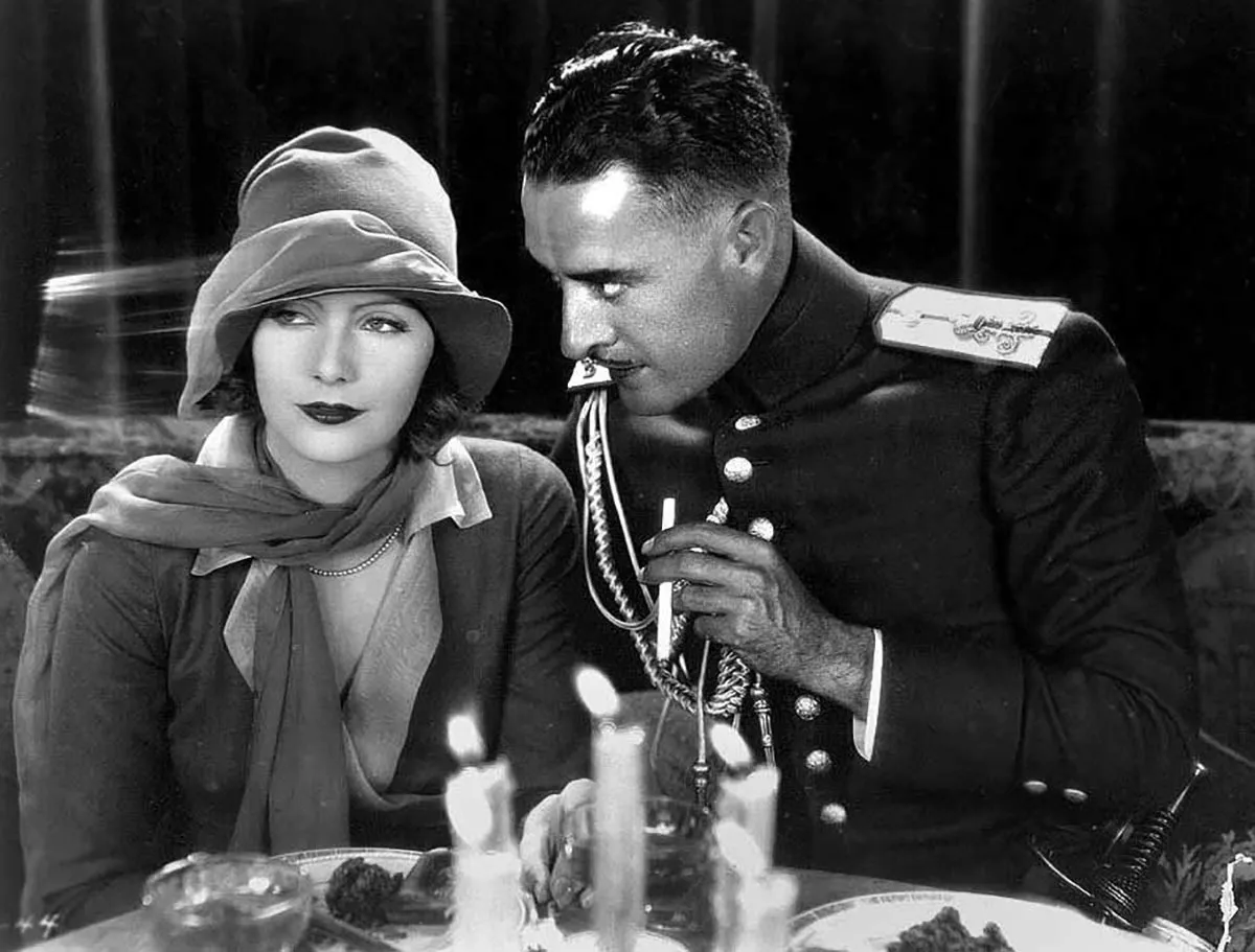 Грета Гарбо в фильме Любовь