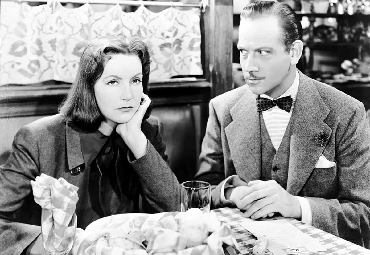 Грета Гарбо в фильме Ниночка