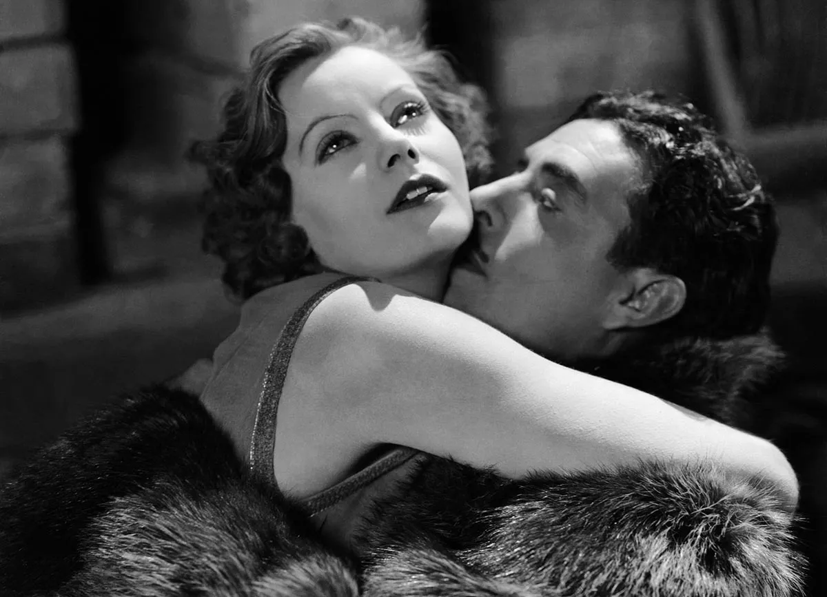 Грета Гарбо в фильме Плоть и дьявол