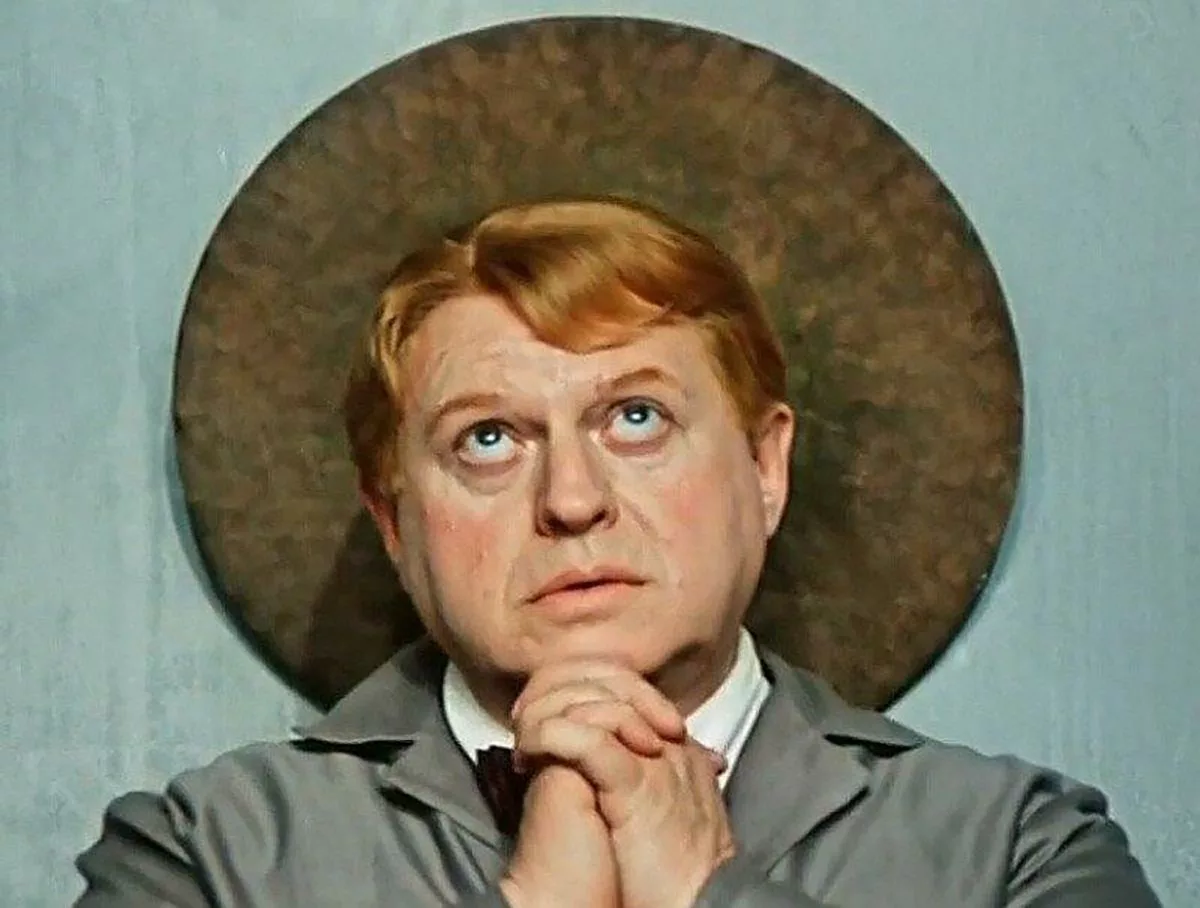 Григорий Шпигель в фильме 12 стульев (1971) Григорий Шпигель в фильме 12 стульев (1971)