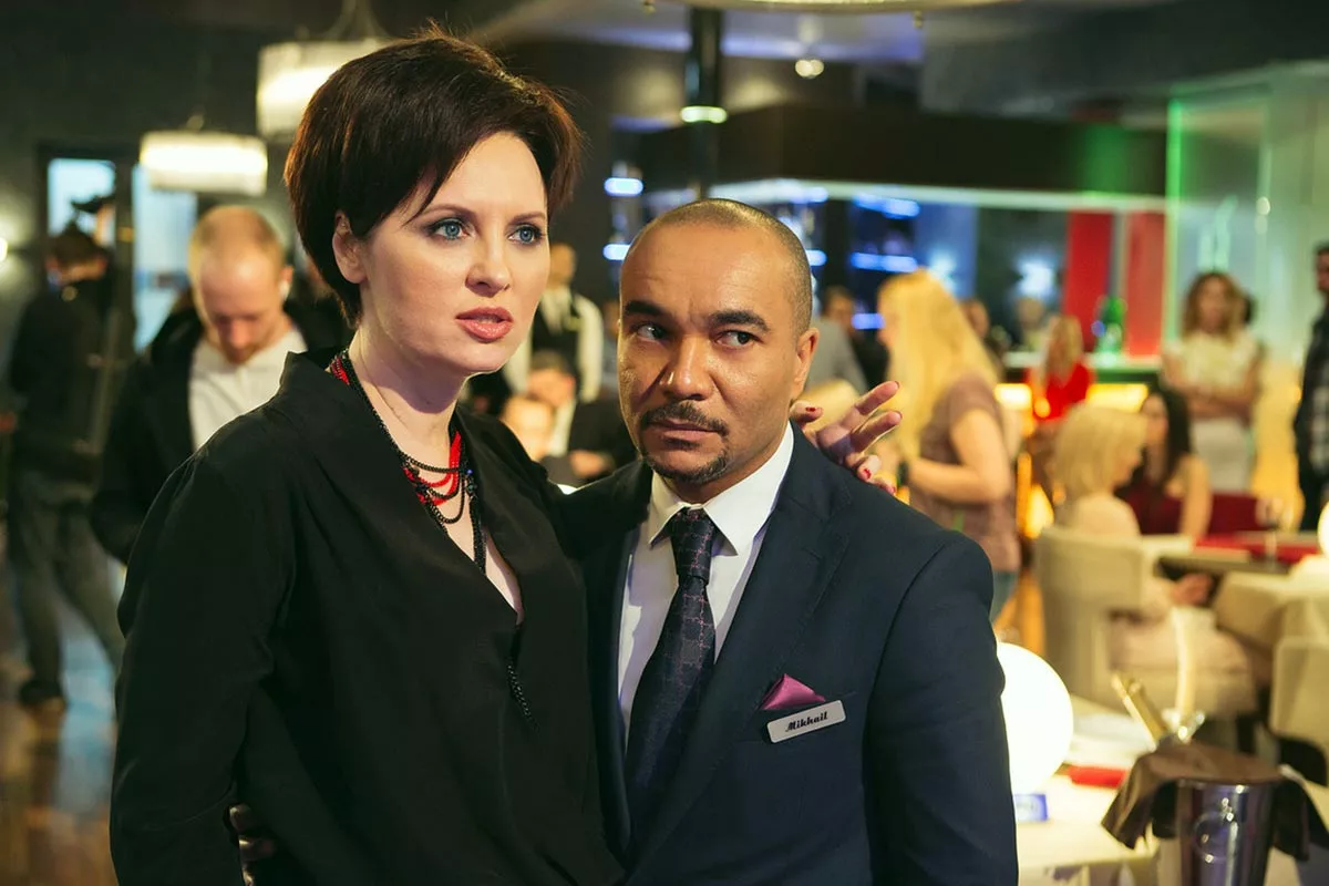 Григорий Сиятвинда в сериале Отель Элеон Григорий Сиятвинда в сериале Отель Элеон