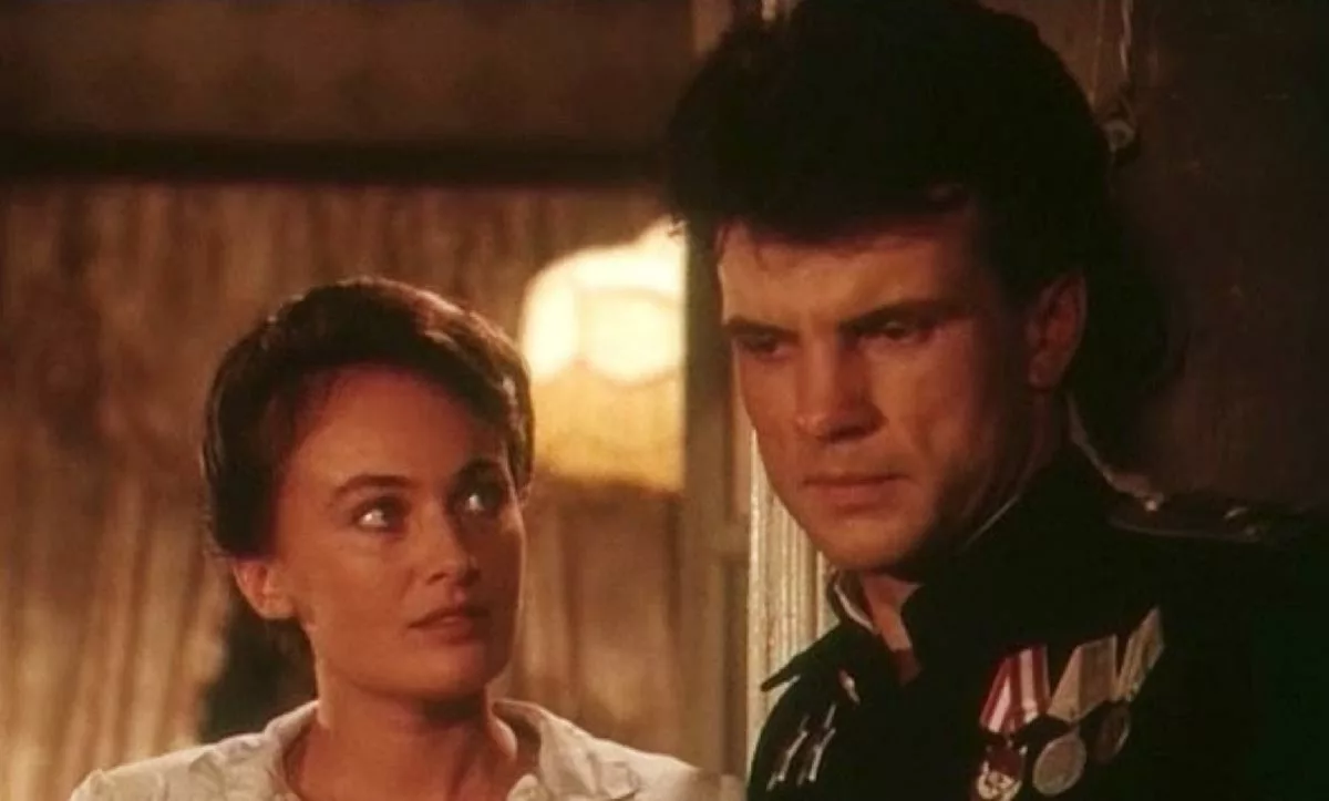 Лариса Гузеева в фильме Секретный фарватер