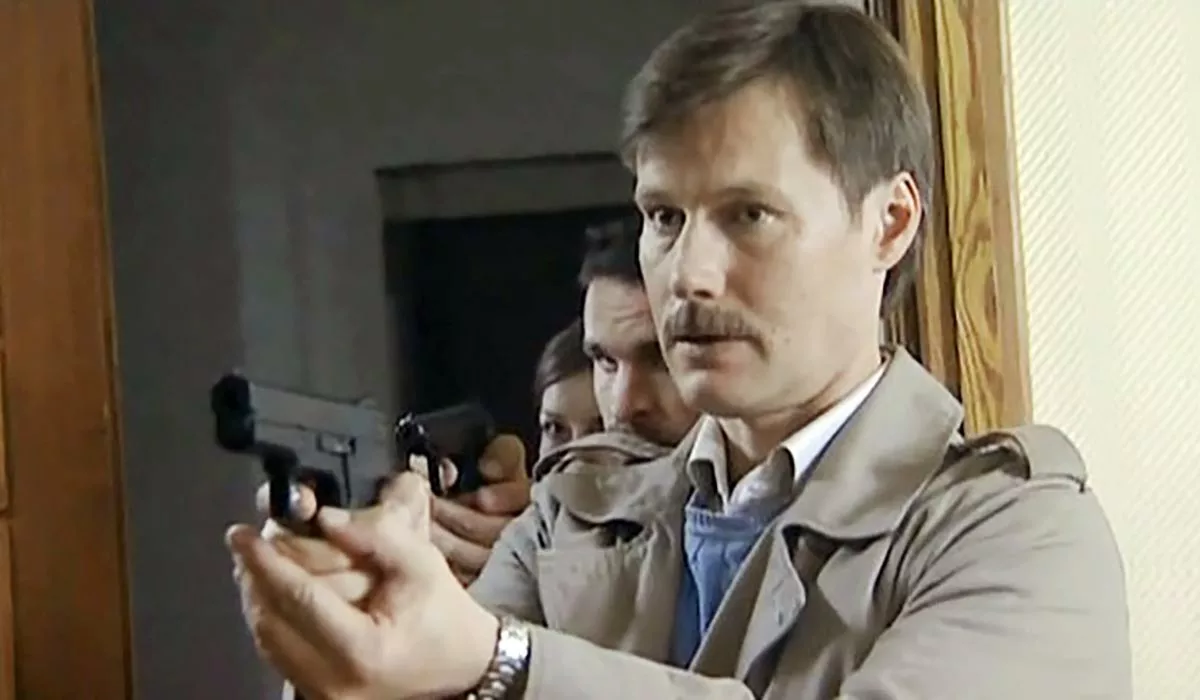 Игорь Гордин в сериале Преступление будет раскрыто Игорь Гордин в сериале Преступление будет раскрыто