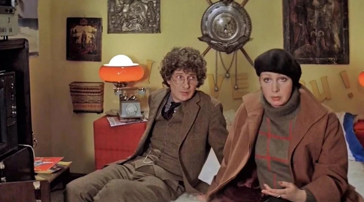 Игорь Ясулович в фильме Самая обаятельная и привлекательная Игорь Ясулович в фильме Самая обаятельная и привлекательная