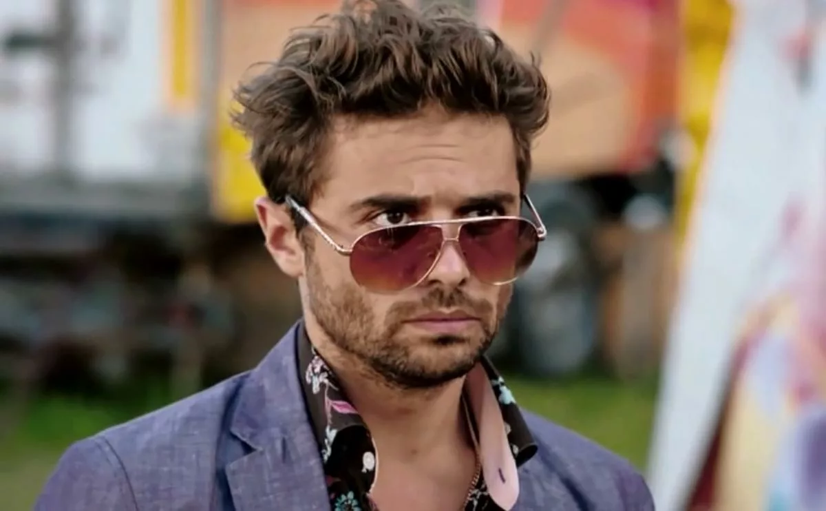 Илья Глинников в сериале Форс-мажор Илья Глинников в сериале Форс-мажор