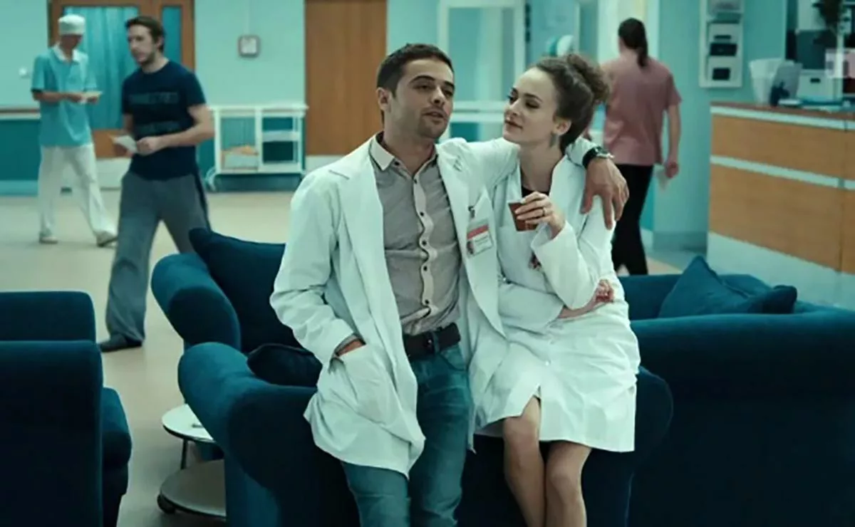 Илья Глинников в сериале Интерны Илья Глинников в сериале Интерны 3