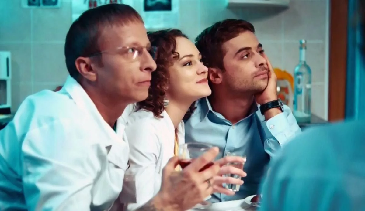 Илья Глинников в сериале Интерны Илья Глинников в сериале Интерны 4